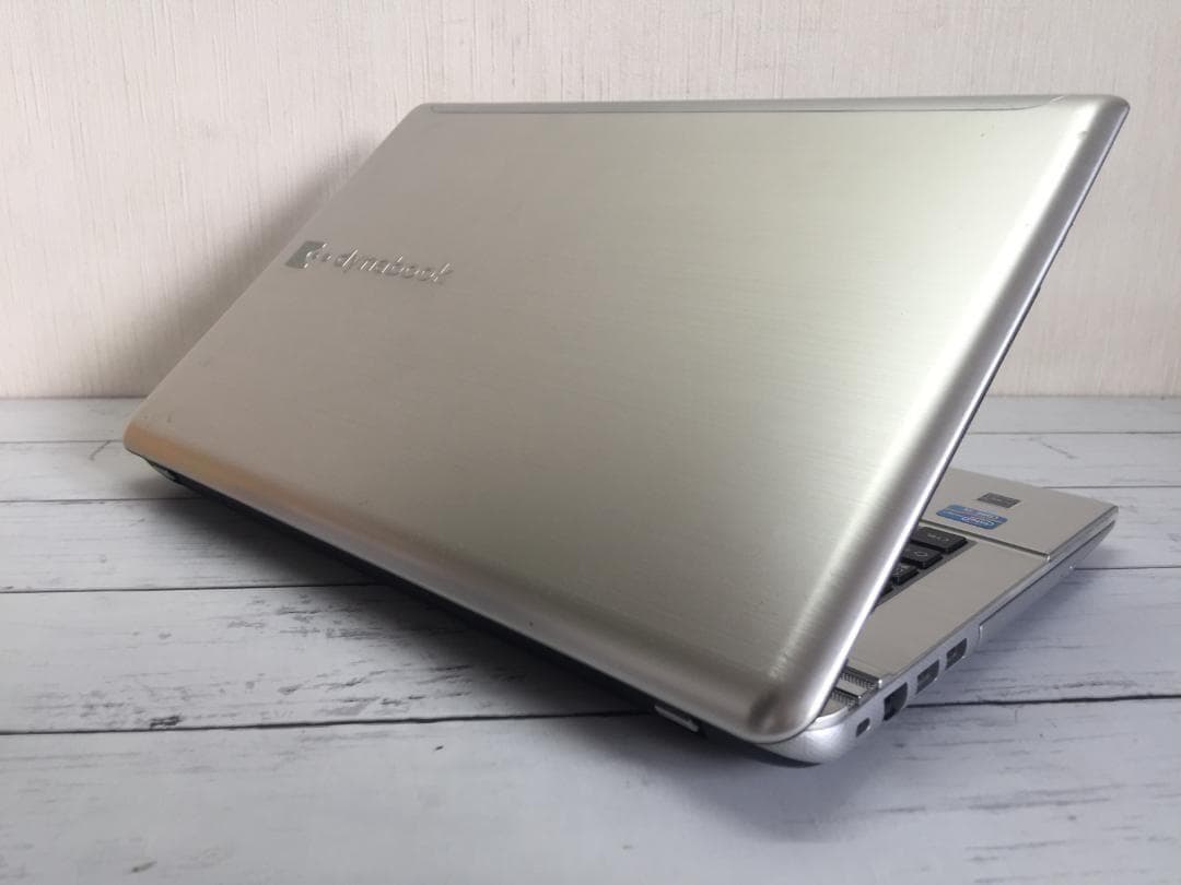 東芝 dynabook T642 14型TFT液晶 軽量コンパクトノートパソコン