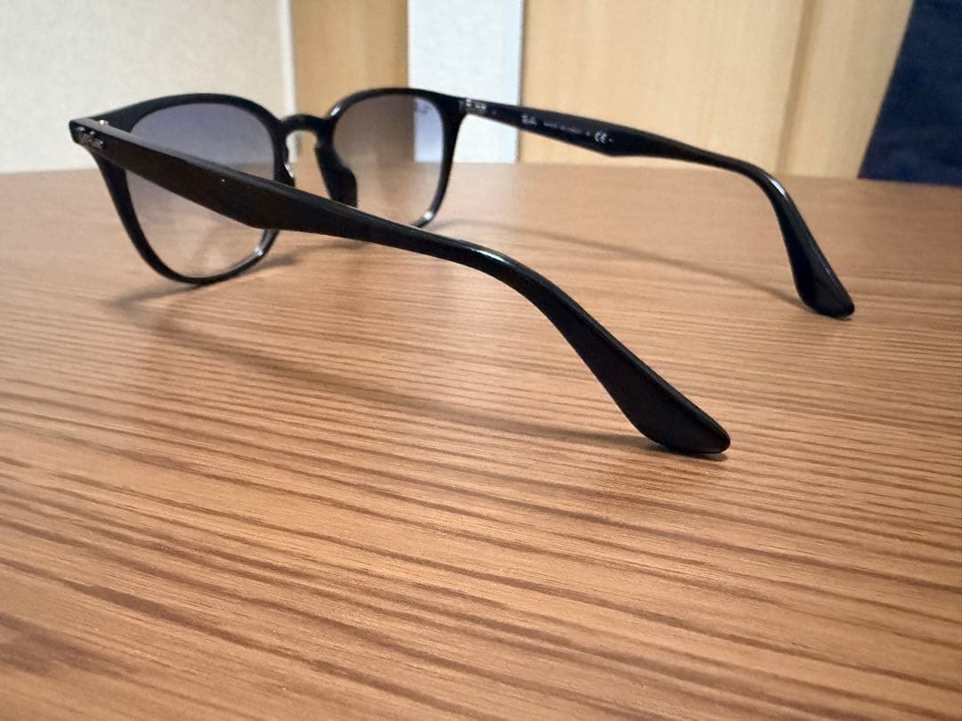 レイバン RB4258-F 601/19 啓之輔選手着用モデル　グラデーション