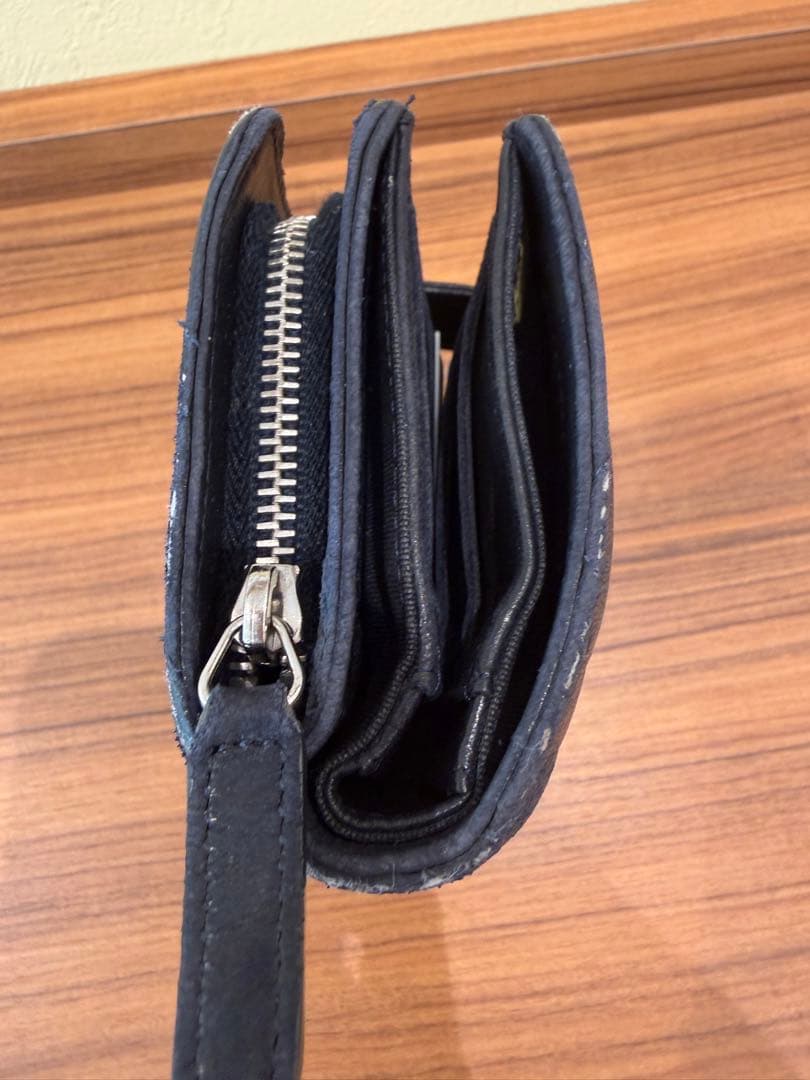 CHANEL ブラック 二つ折り財布　箱付き