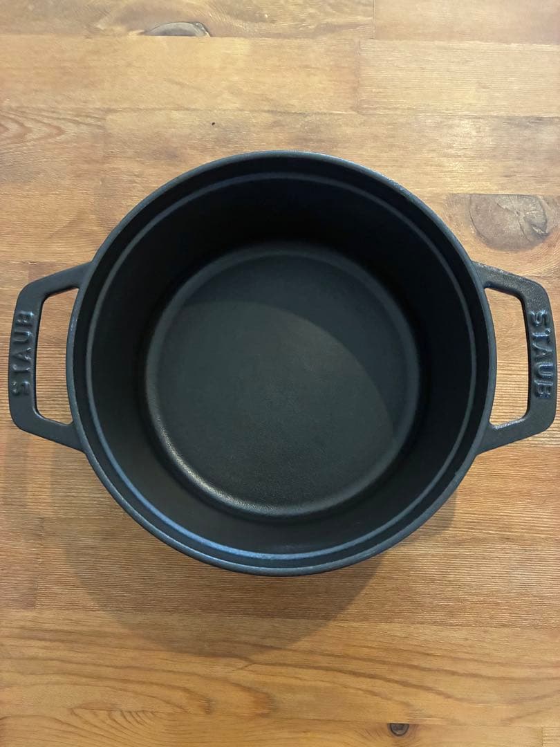 美品✨STAUB ストウブ鍋　ラココットラウンド　18cm ブラック