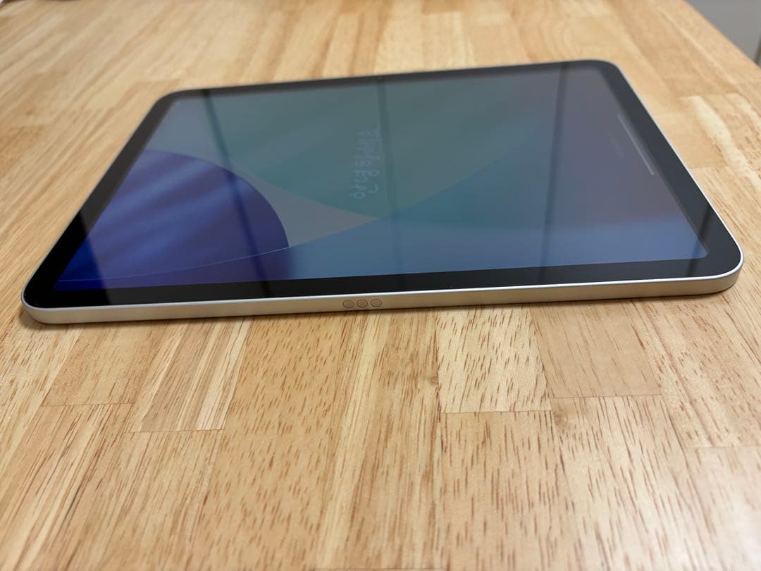 【美品】Apple iPad 第10世代 シルバー Wi-Fiモデル 256GB