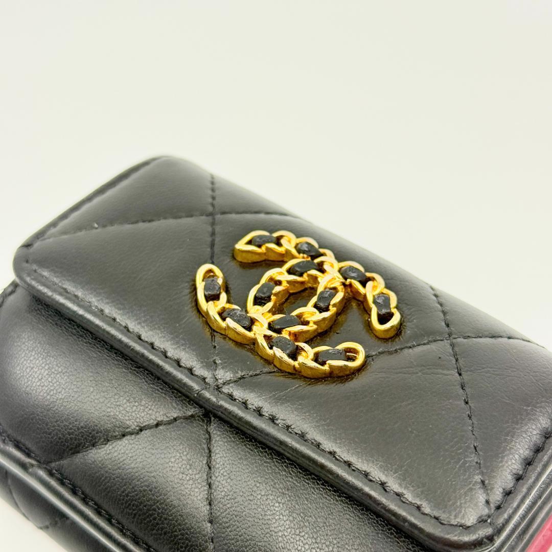 美品 CHANEL シャネル CHANEL19（ディズヌフ）スモールウォレット