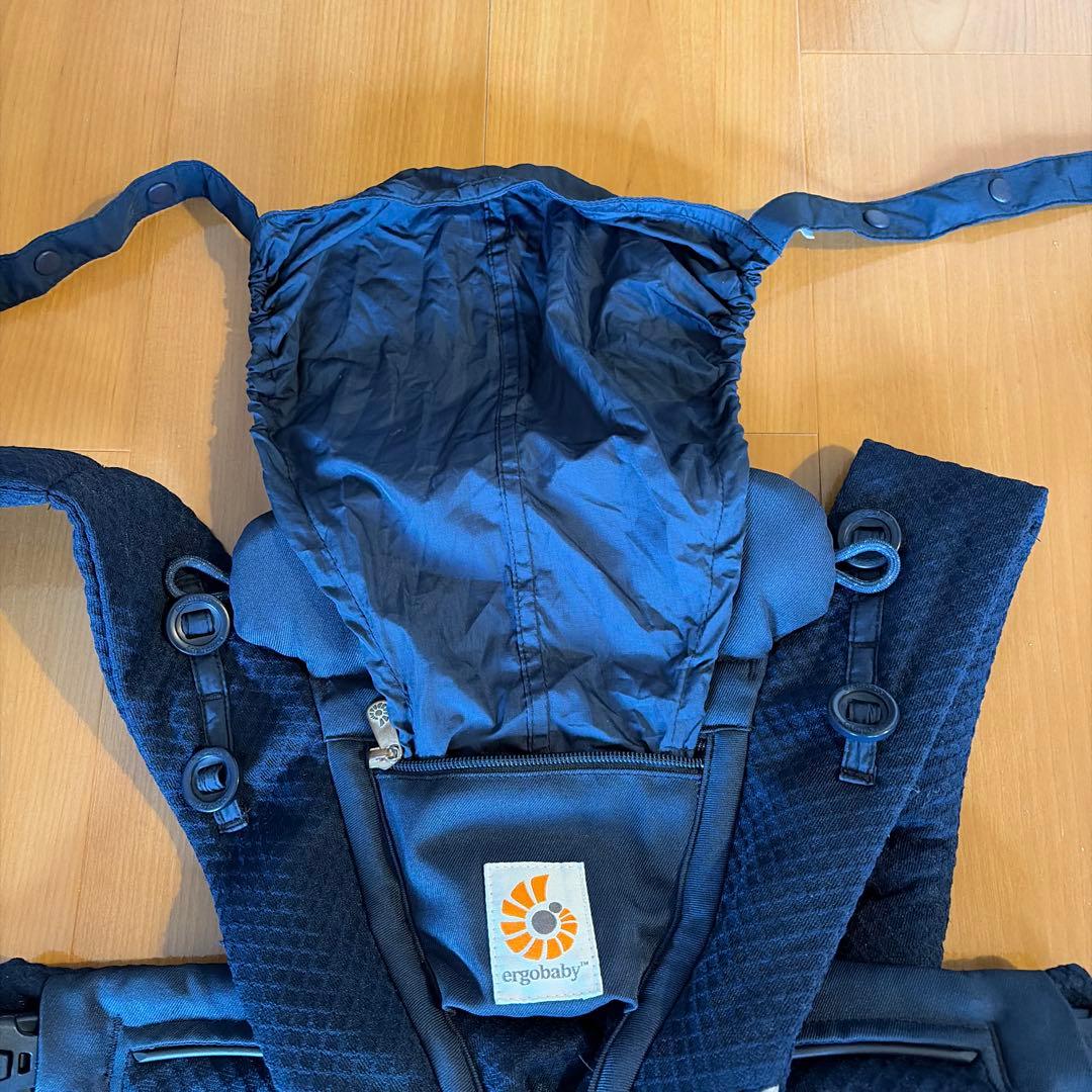 ergobaby オムニブリーズ ミッドナイトブルー 抱っこ紐　エルゴ