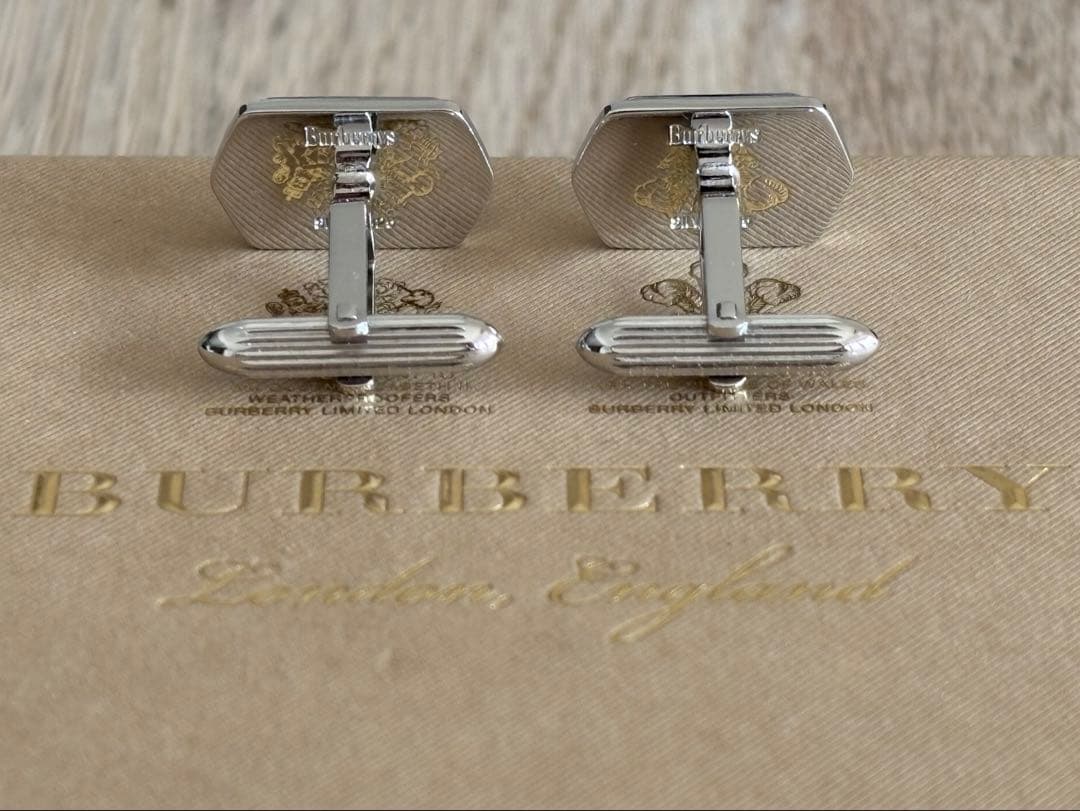 美品 Burberrys スターリングシルバー製カフリンクス