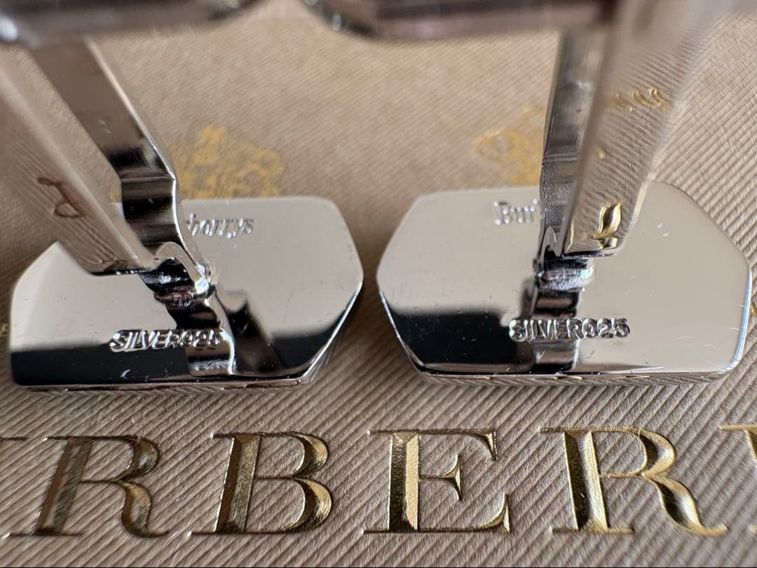 美品 Burberrys スターリングシルバー製カフリンクス