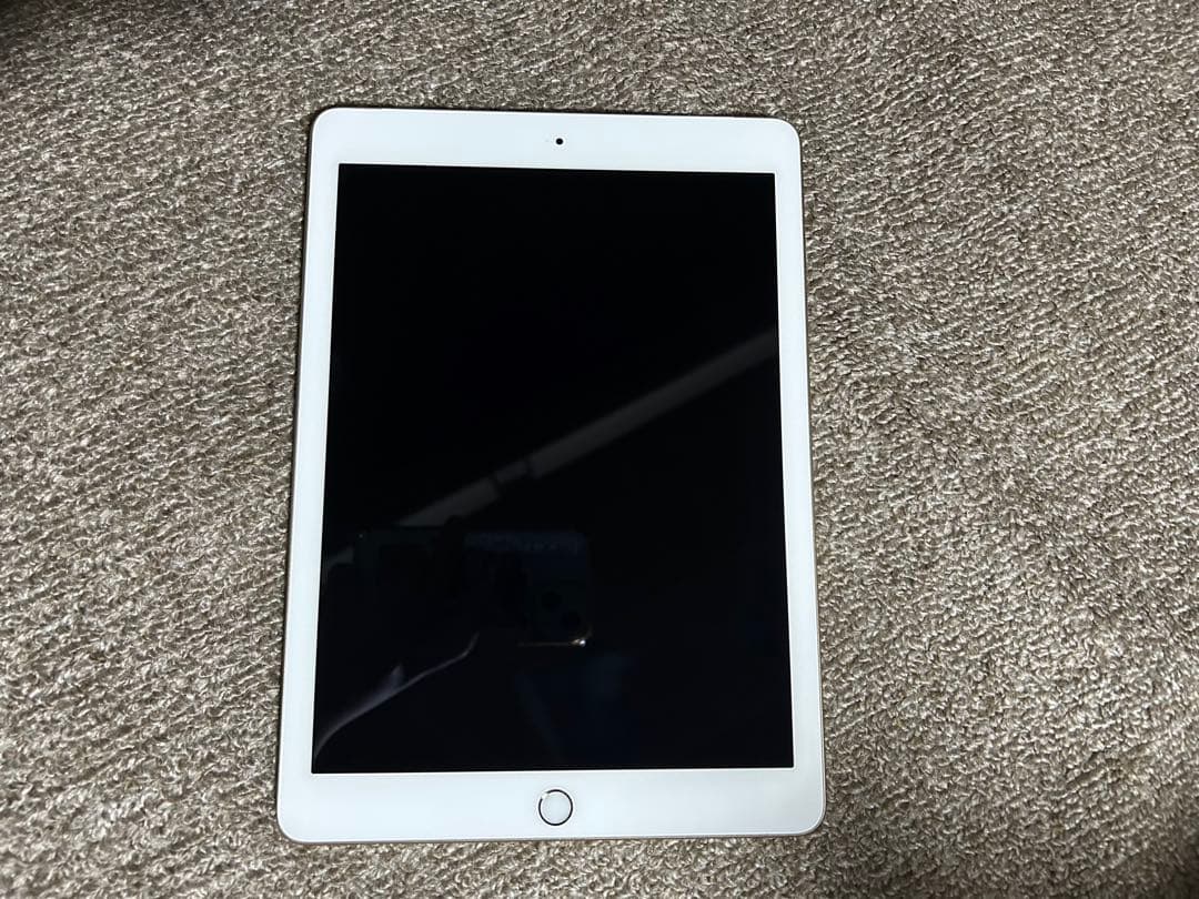 Apple iPad 第5世代 シャンパンゴールド
