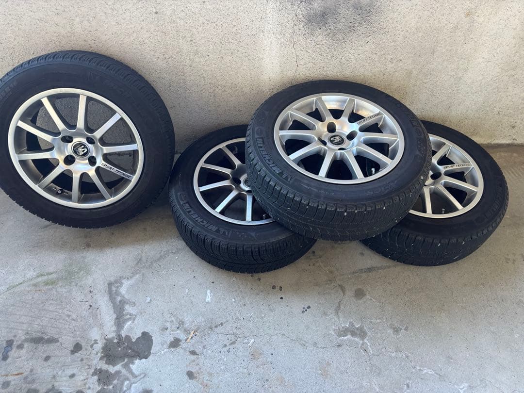SPORT TECHNIC 16インチ4本セッ215/55R/16 スタッドレス