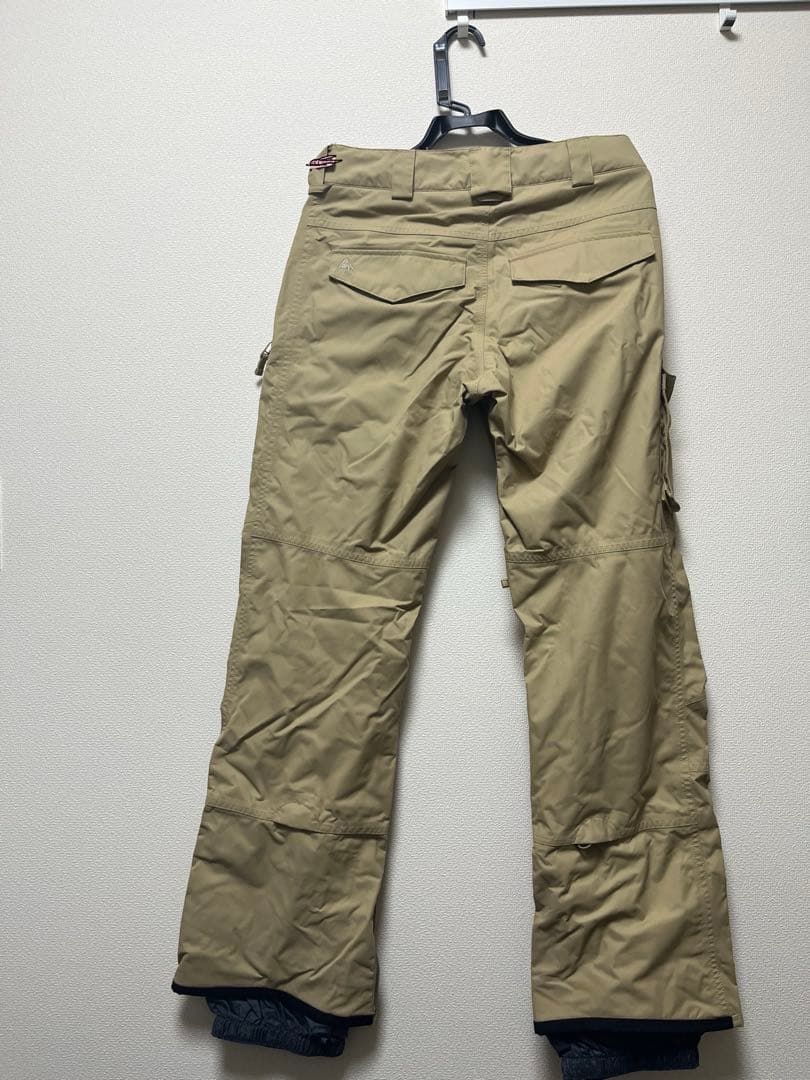 【美品】BURTON スノーボードパンツ ベージュ カーゴスタイル