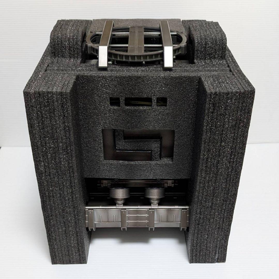 中古 アーマードコア6 限定版特典 スタチュー ＆ ガレージジオラマ