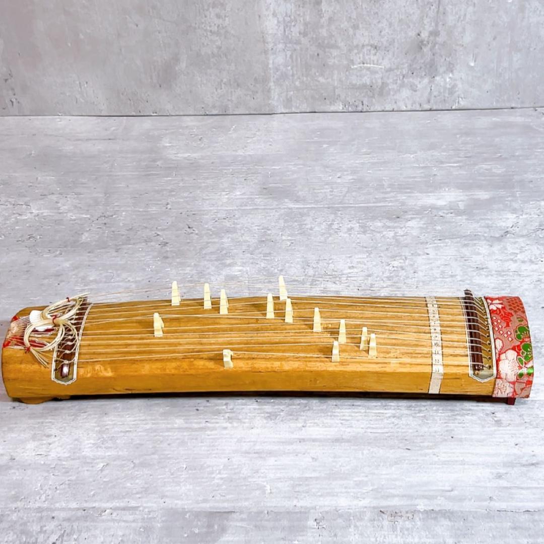 美品! ミニお琴　全長42.5センチ　13弦　和楽器　爪付き 箏 弦楽器　②