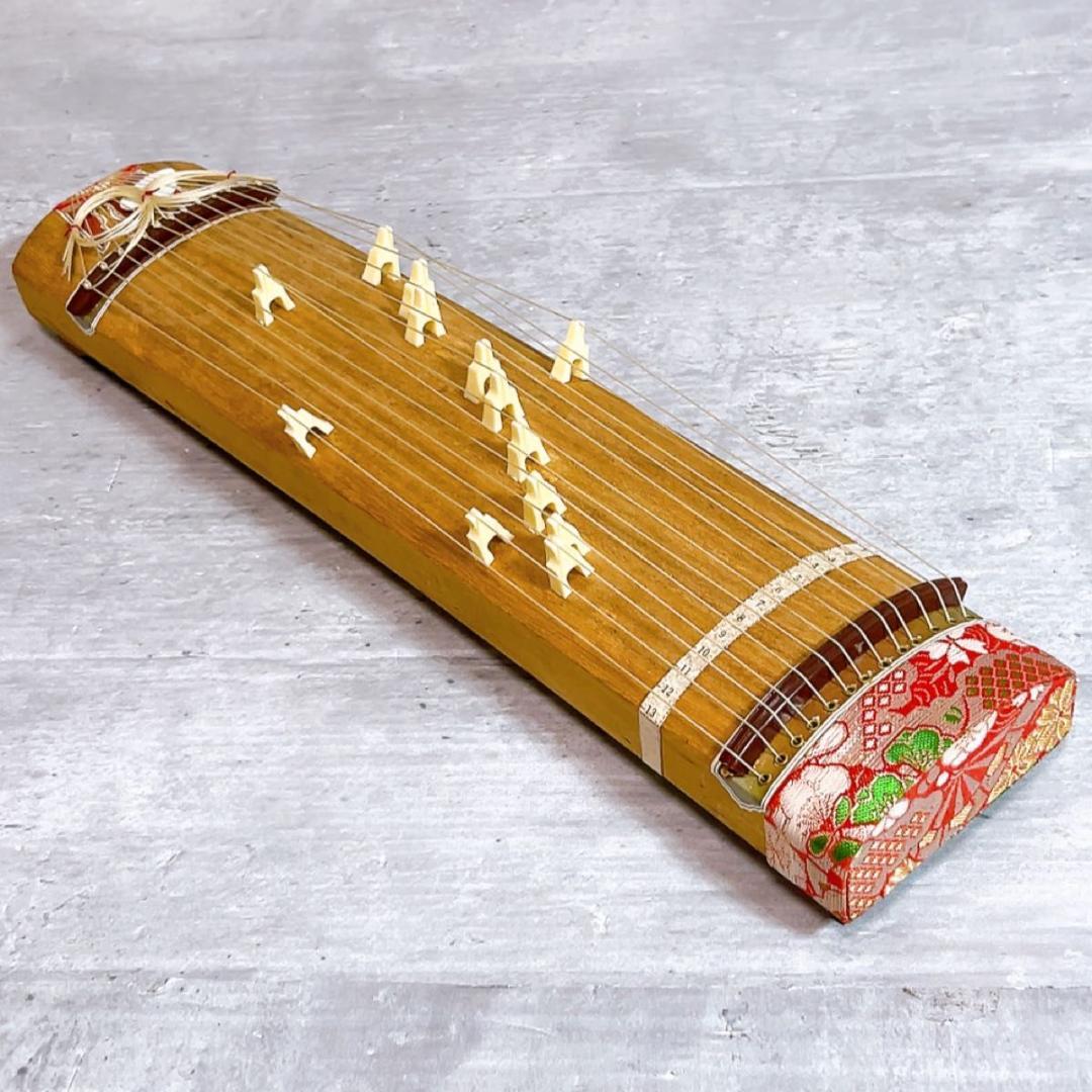 美品! ミニお琴　全長42.5センチ　13弦　和楽器　爪付き 箏 弦楽器　②