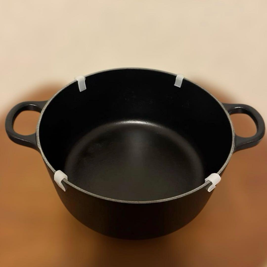 ル・クルーゼ ココット ロンド マットブラック 22cm