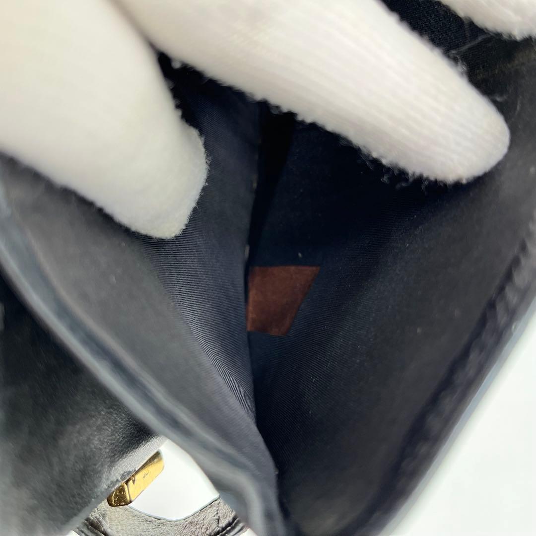 CHANEL 二つ折り財布 ココマーク キャビアスキン がま口 ブラック レザー