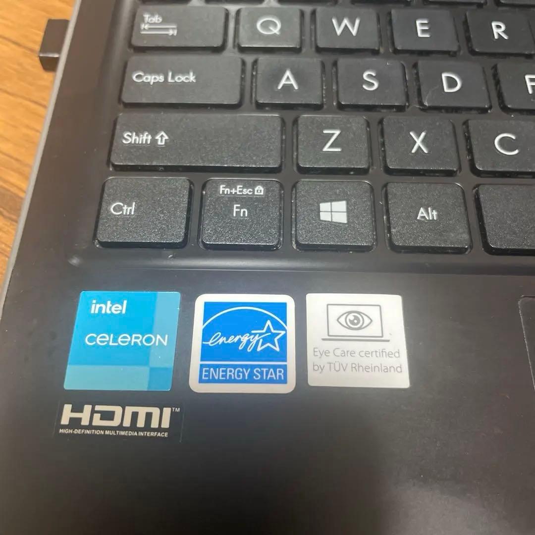ASUS ノートパソコン（Windows11）美品・動作良好 即購入早い者勝ち