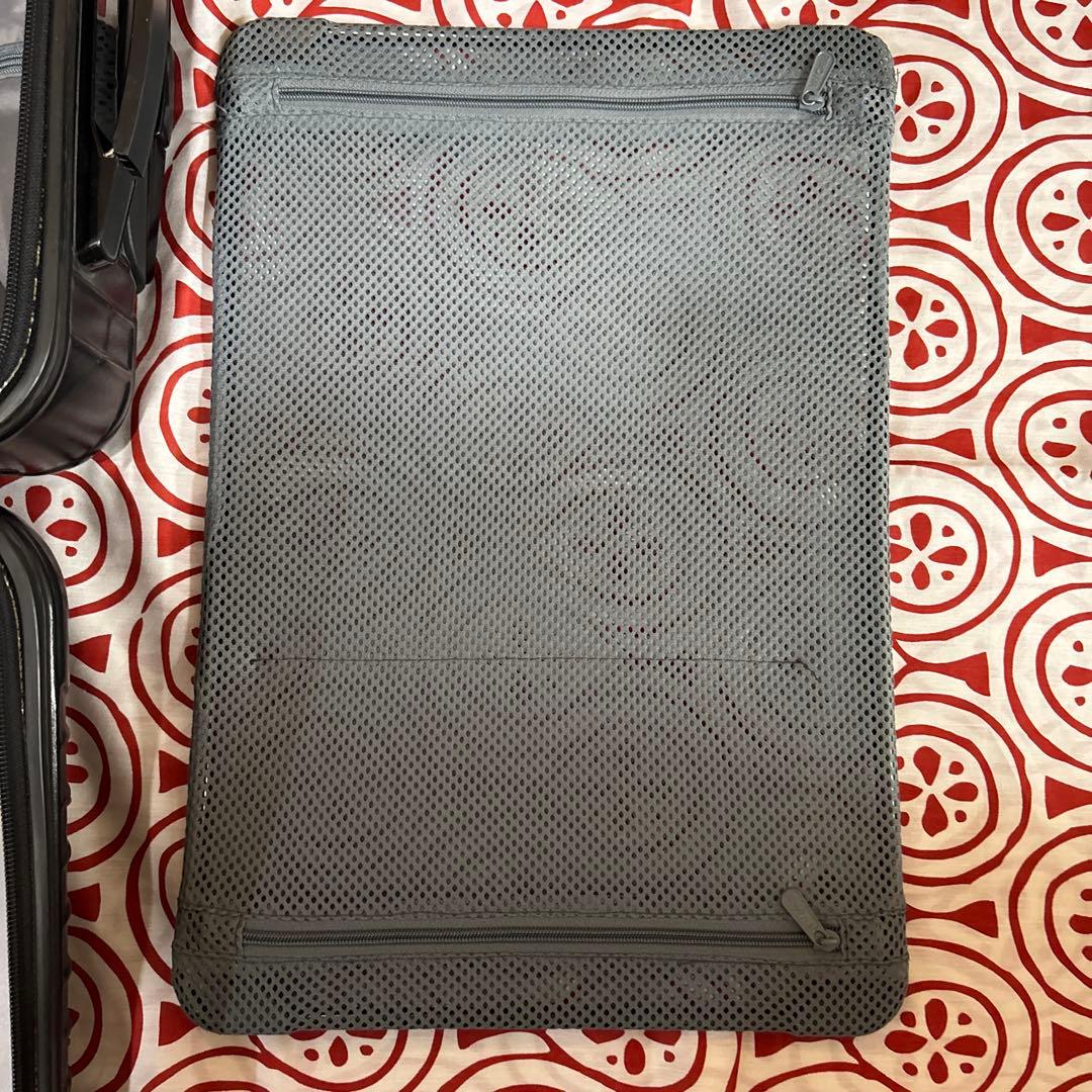 rimowa スーツケース 機内持ち込み　33L