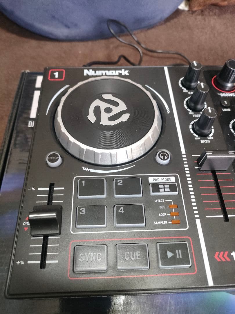 Numark Party Mix DJコントローラー