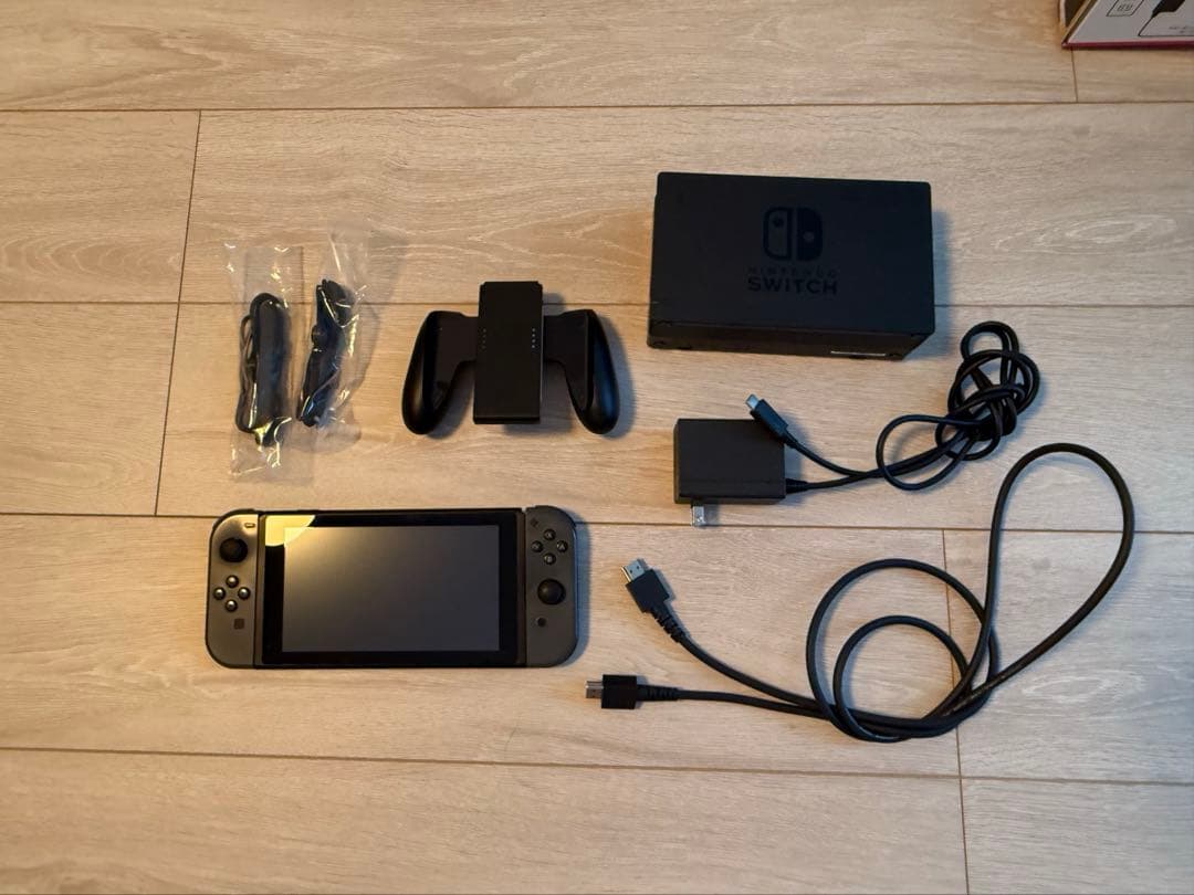 Nintendo Switch 本体　グレー　おまけ付き