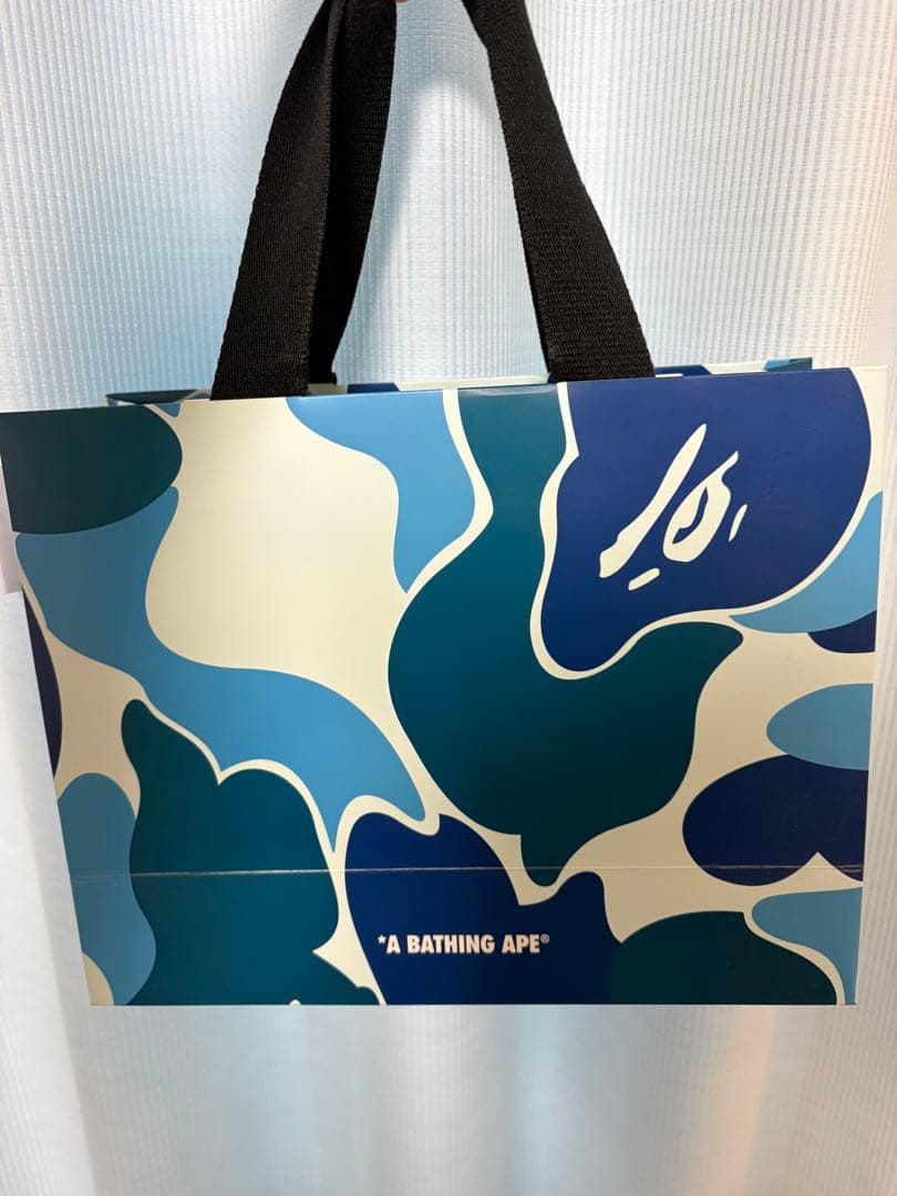 A BATHING APE シャークデザイン Tシャツ M
