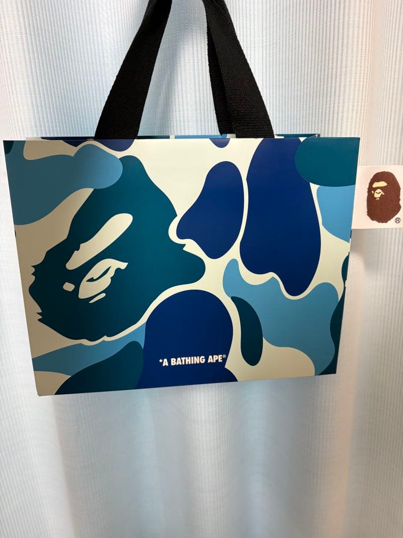 A BATHING APE シャークデザイン Tシャツ M
