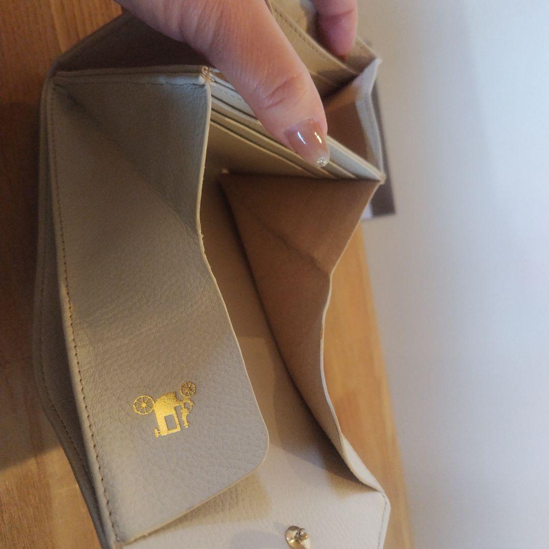 苺*ェ様 ATAO クロコダイル風 二つ折り財布