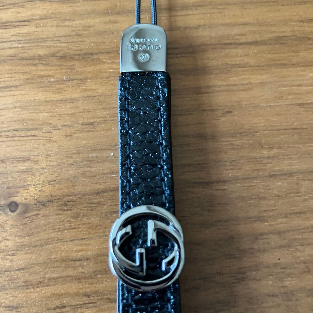GUCCI レザー携帯ストラップ