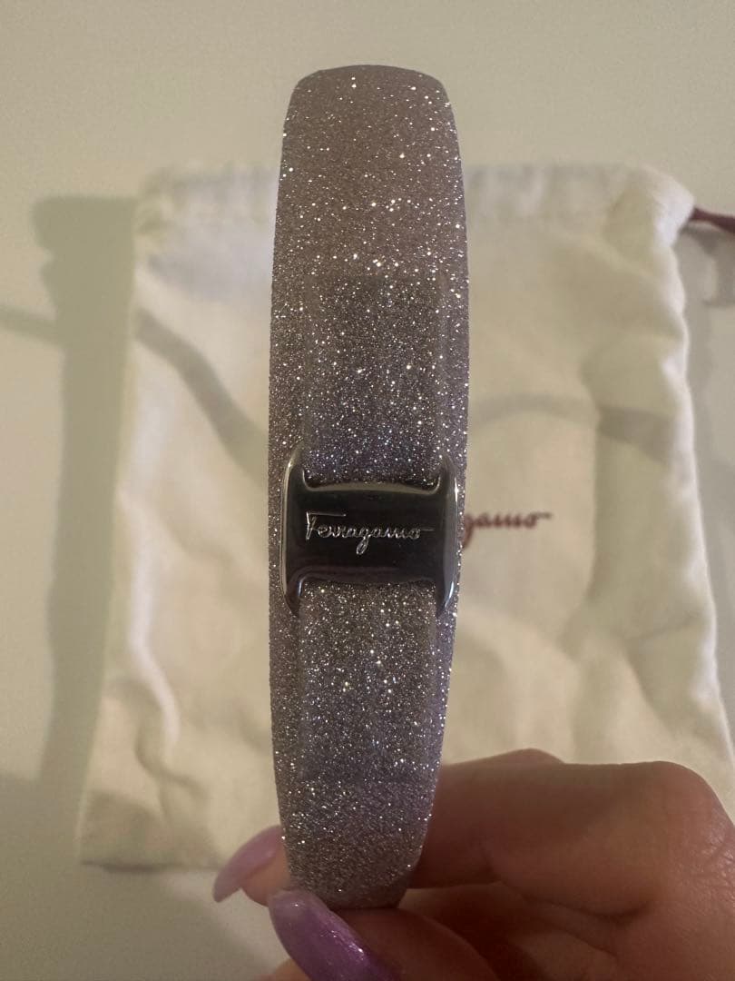 Salvatore Ferragamo ピンクグリッター カチューシャ
