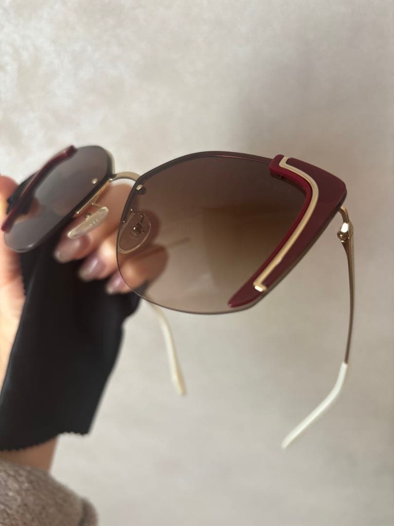 美品♡PRADA キャットアイサングラス