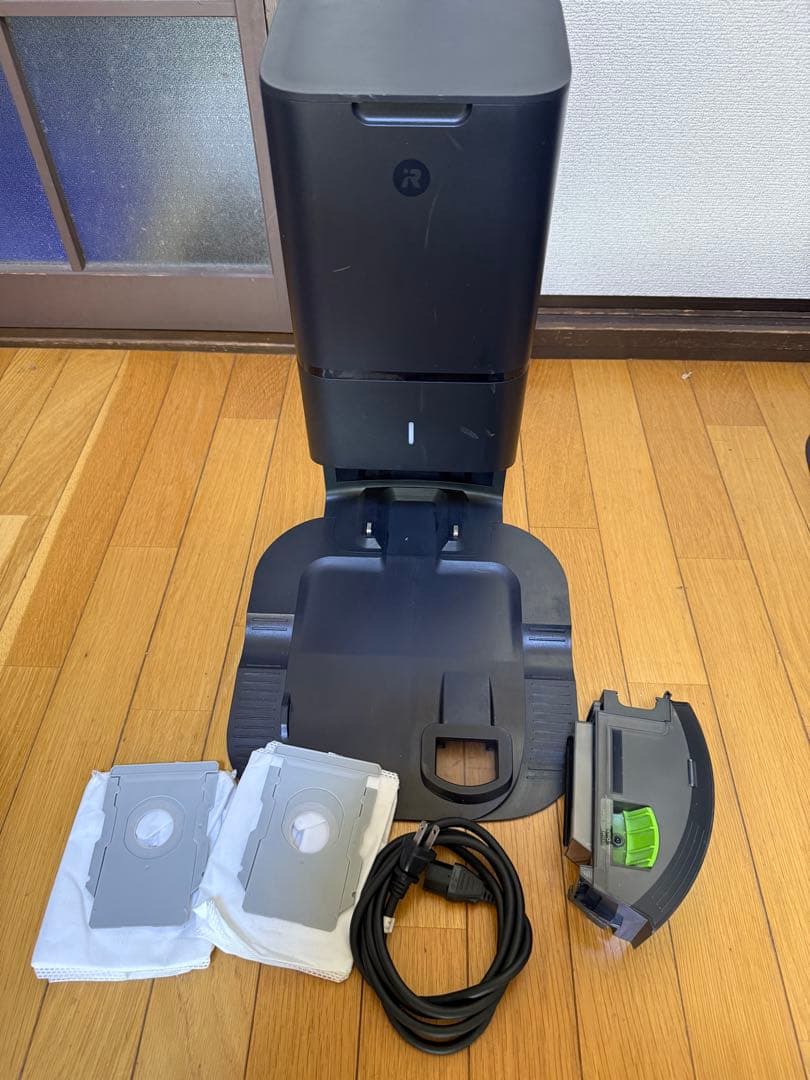 ルンバiRobotルンバi2、i3、i7用クリーンベース(純正品)