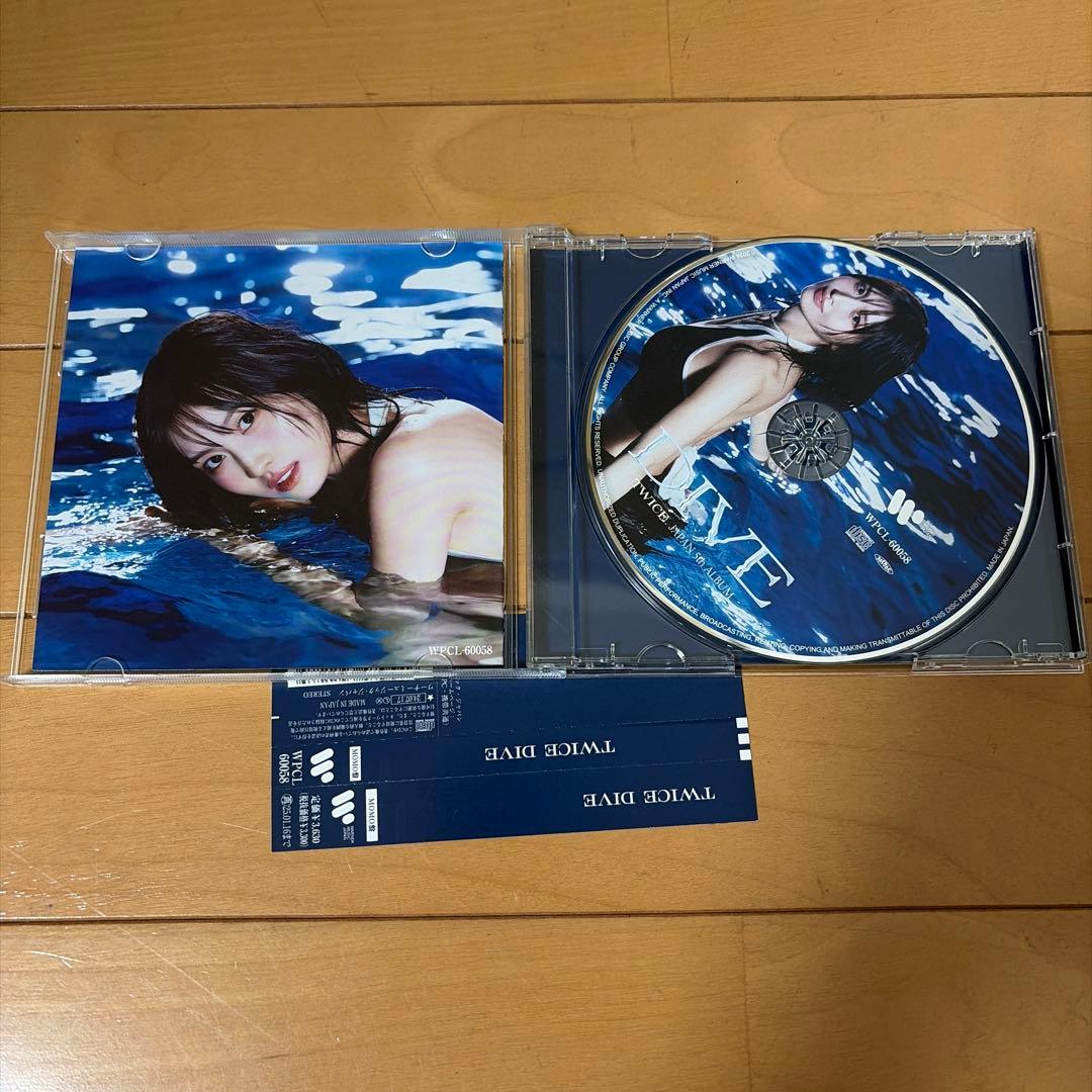 TWICE DIVE モモ盤　CD トレカ　セット　②