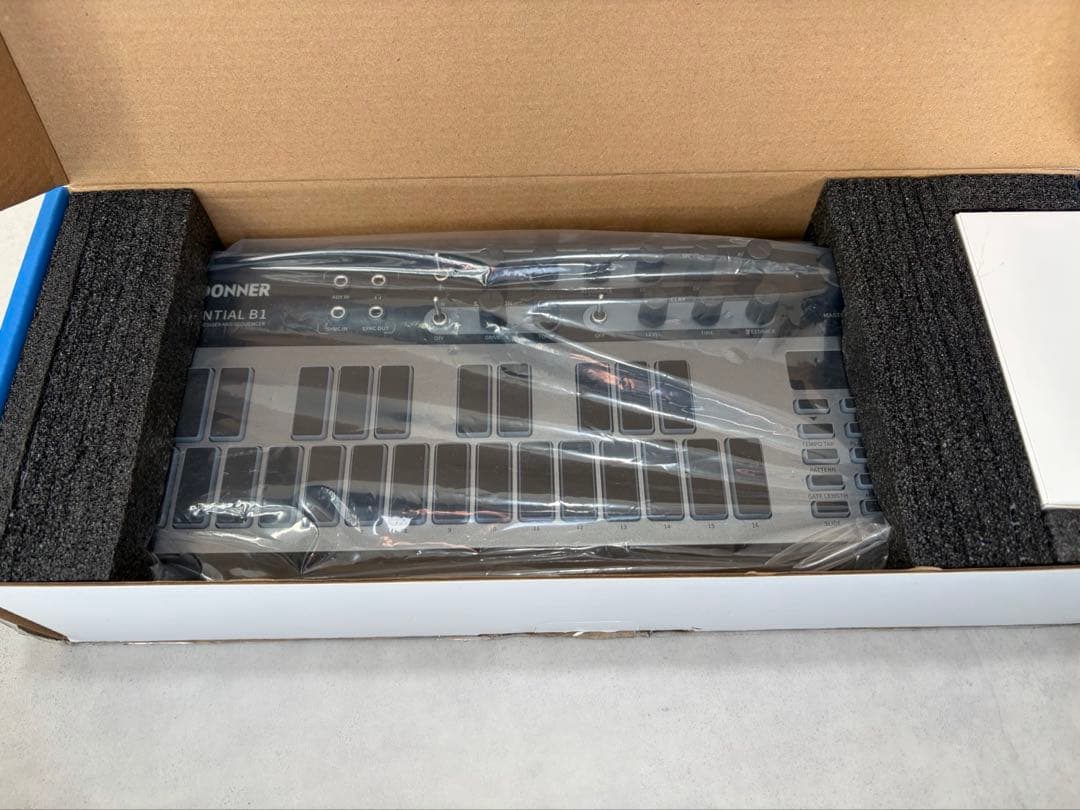 Donner シンセサイザーEssential B1 アナログシーケンサー