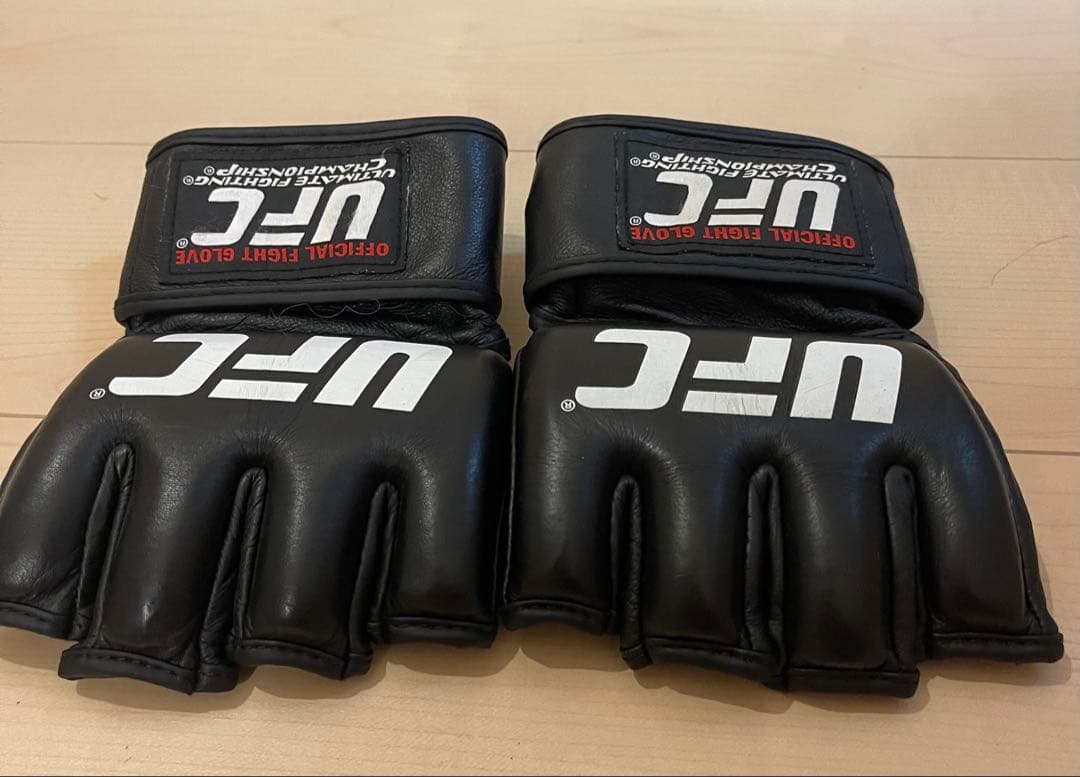 k*a様 UFC 公式グローブ　Mサイズ　朝倉未来　平本蓮RIZIN MMA オ