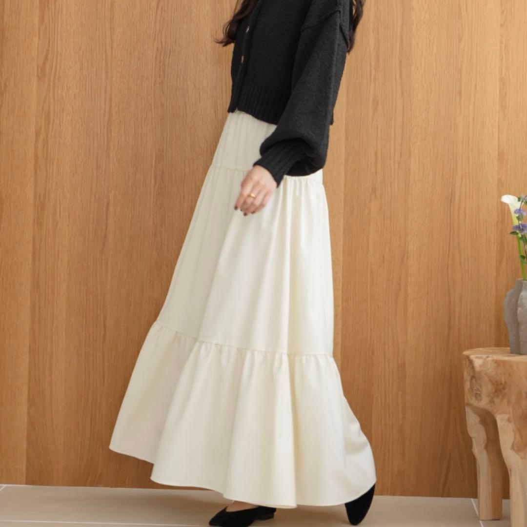 hinari シャーリングティアードスカート アイボリー