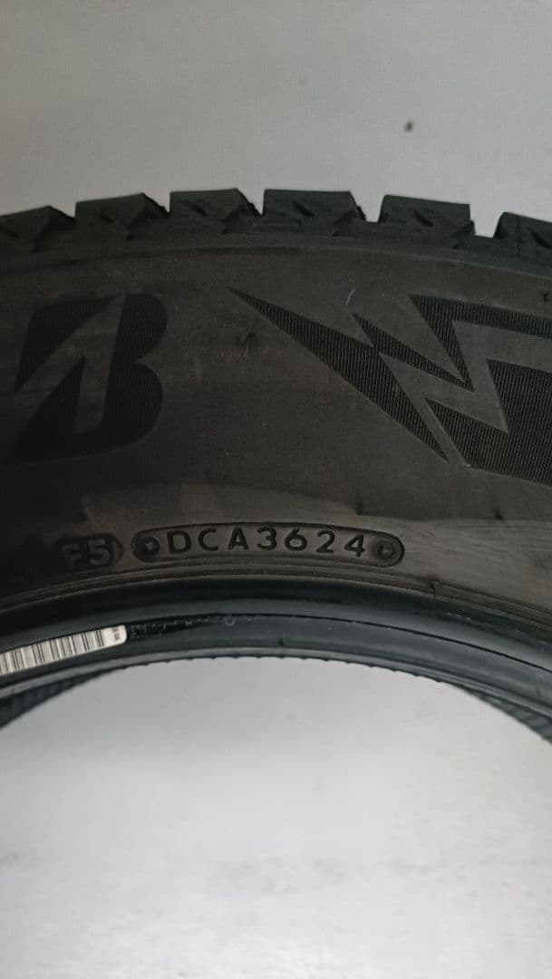 【良品】BLIZZAK DM-V3　225/65R17　2024年9月頃製造