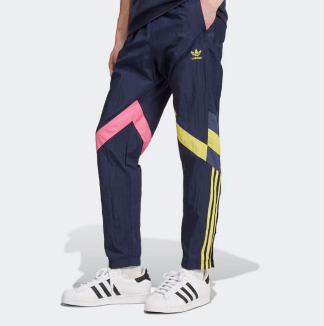 新品 Lサイズ　アディダス　ユベントス　 トラックパンツ JUVENTUS