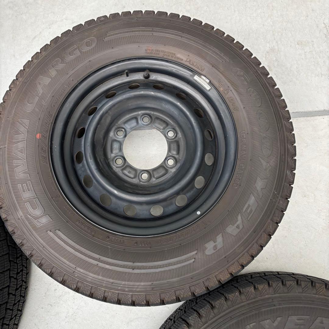 GOODYEAR ICE NAVI CARGO スタッドレスタイヤ 15インチ