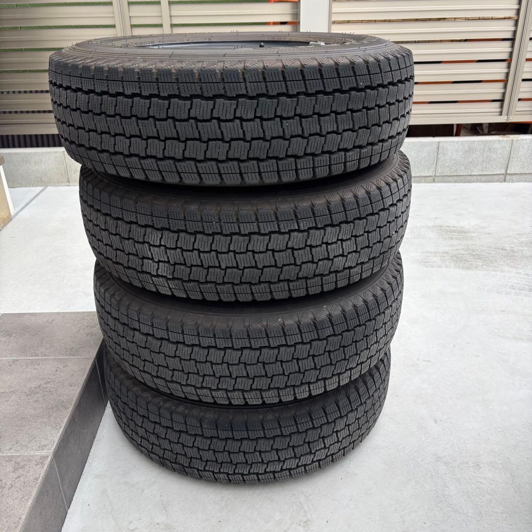 GOODYEAR ICE NAVI CARGO スタッドレスタイヤ 15インチ