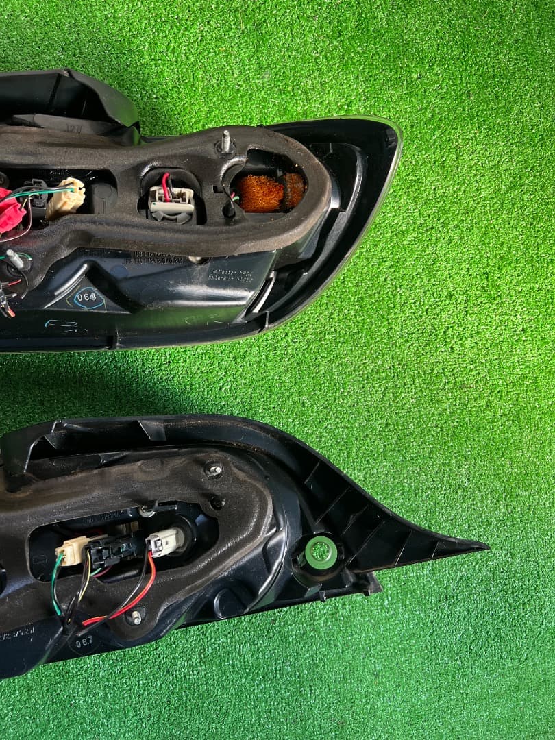 RX-8 SE3P LED テールランプ KOITO 220-41098