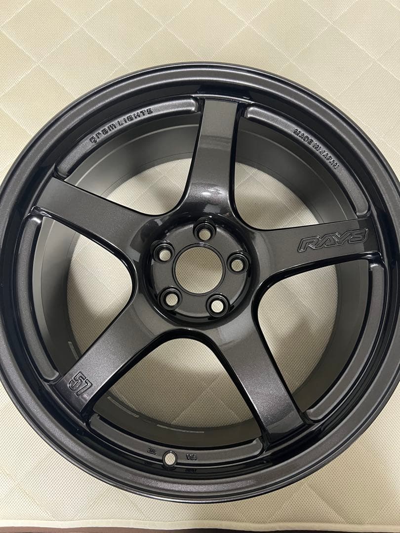 RAYS 57CR Spec M 18インチホイール