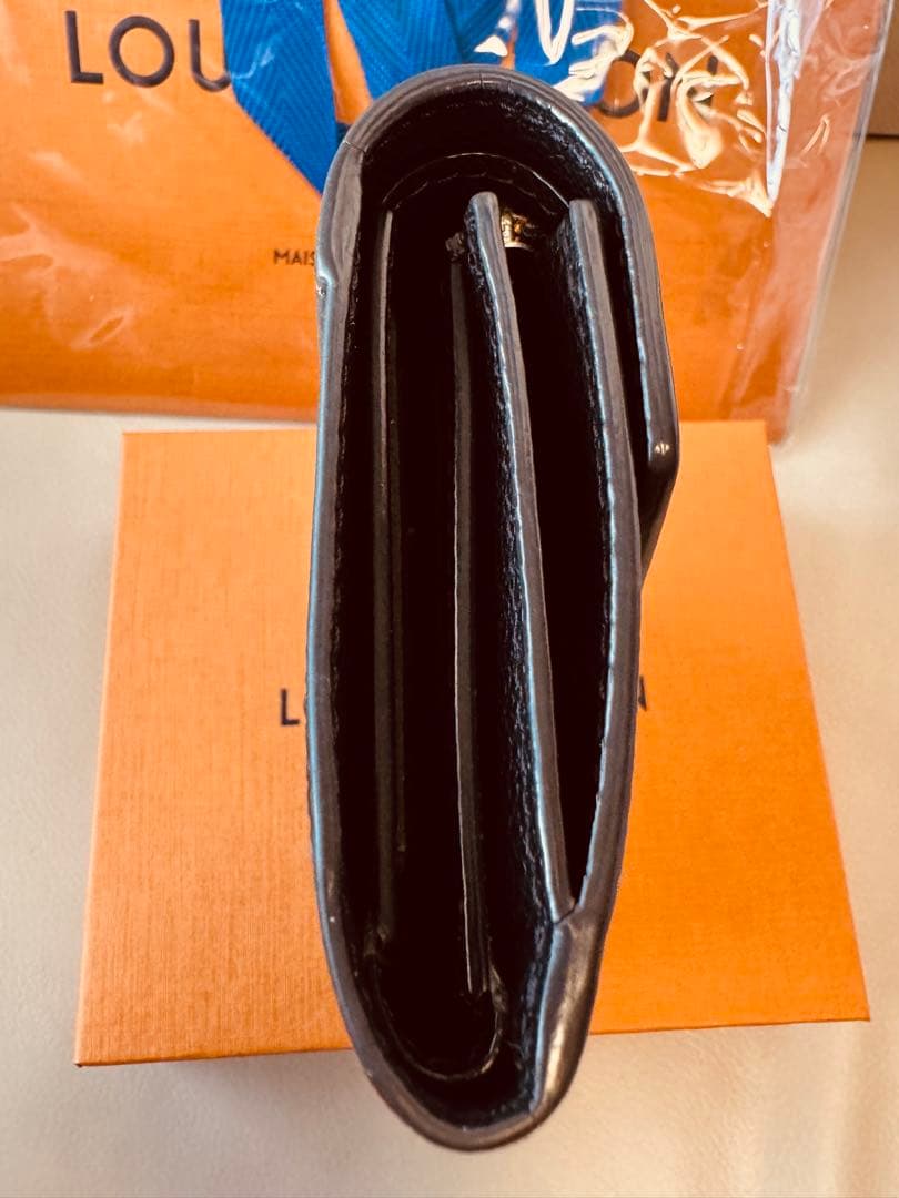 ルイヴィトン　ポルトフォイユ パラス コンパクト 三つ折り財布　（美品）