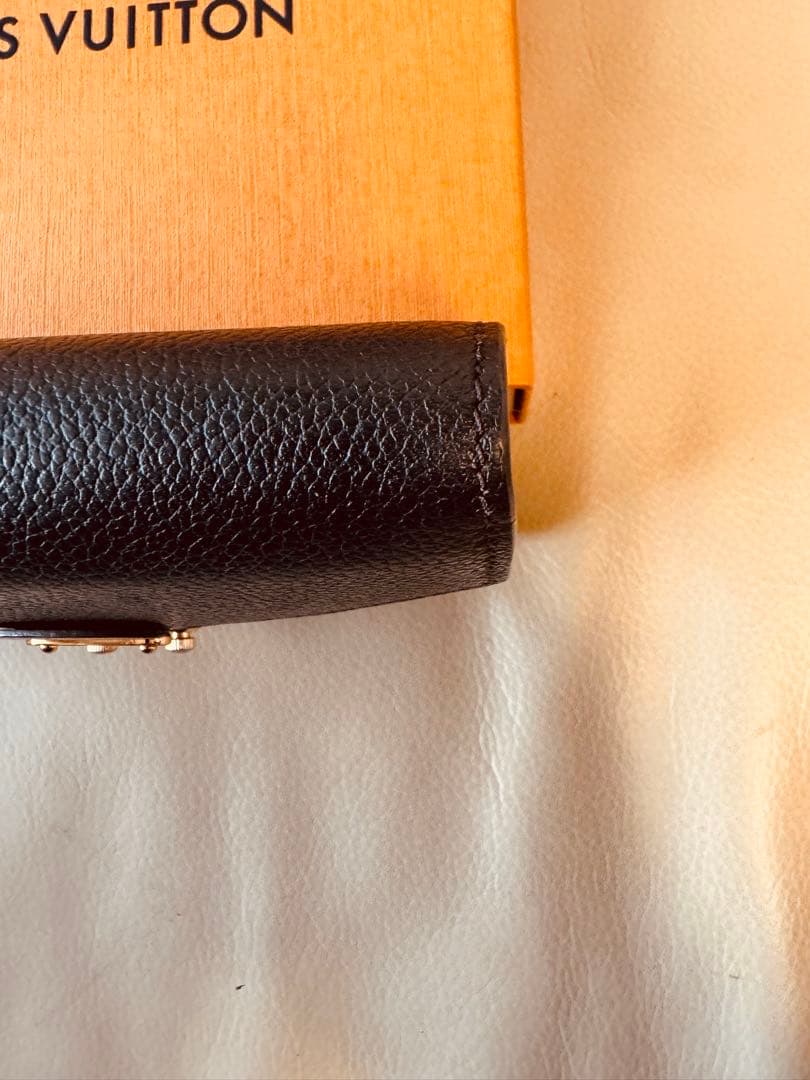 ルイヴィトン　ポルトフォイユ パラス コンパクト 三つ折り財布　（美品）
