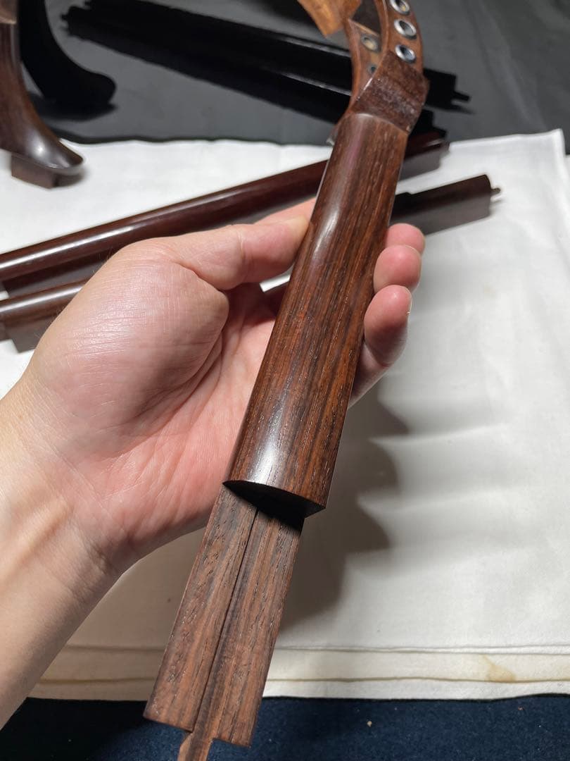 紫檀。木。三味線の構件。昭和時代。美品。舊家蔵出し。希少品。重量約838.5g