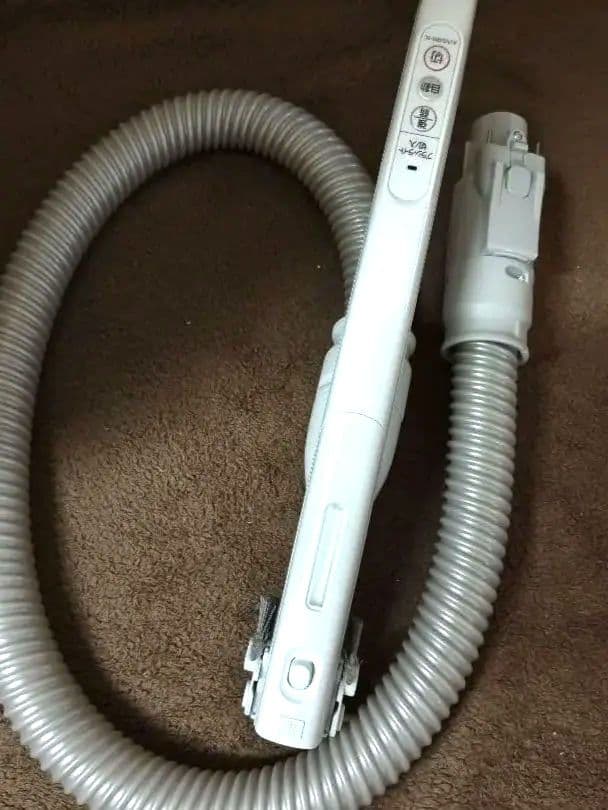 パナソニック人気のJPシリーズ紙パック掃除機MC-JP820G(W)2020年製