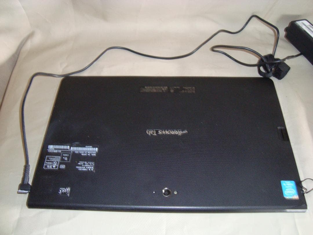 富士通、タブレット、Q704/H、WIN11、ペン付き