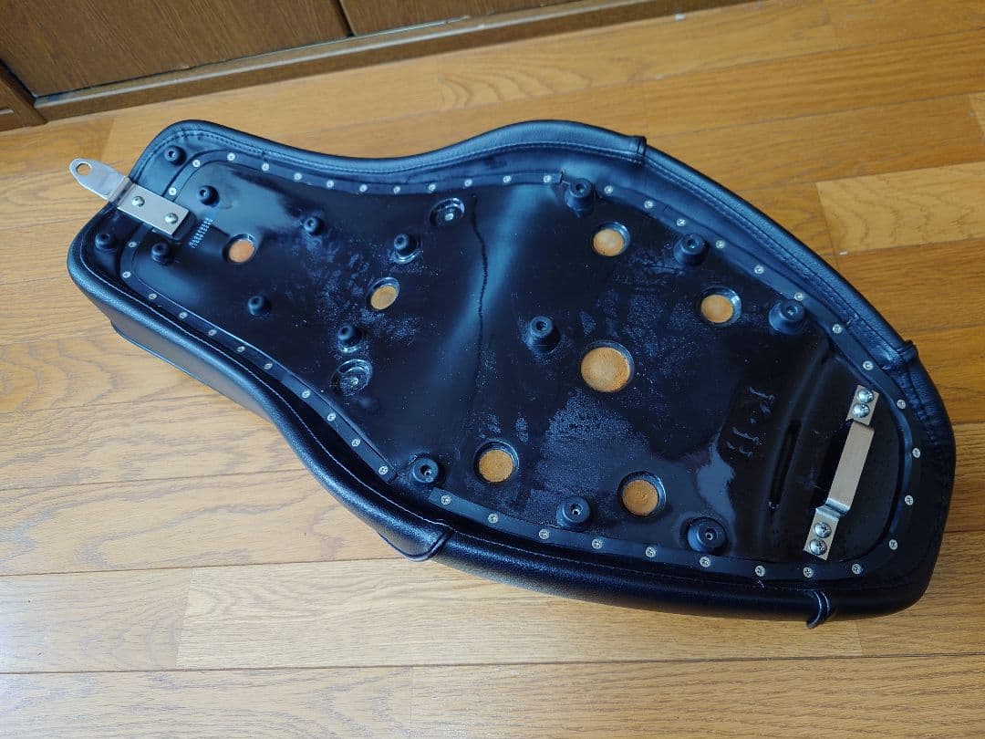 KandH スポーツスター シート Shibaさん専用