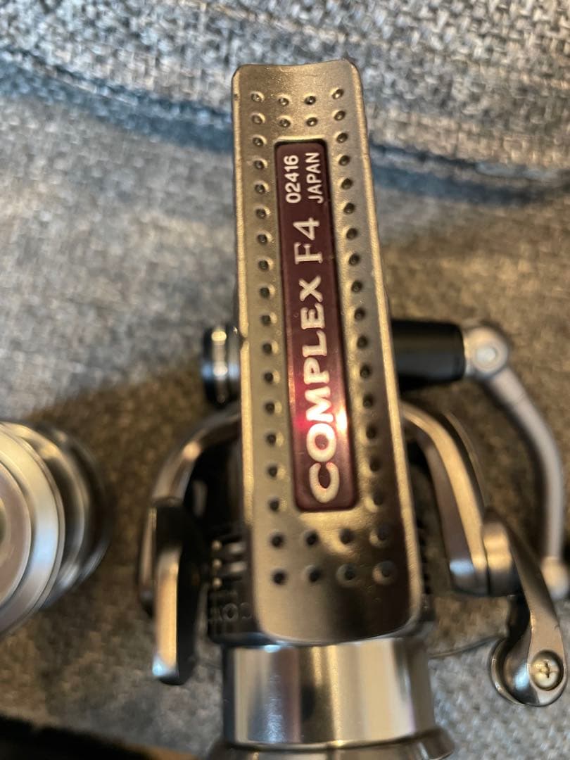 09 コンプレックス 2500HGS F4 替スプール付