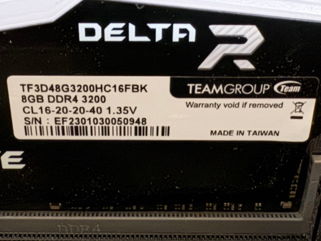 R*n様 Ryzen7 5800x3d b550マザボ　DDR4メモリ 8G×2