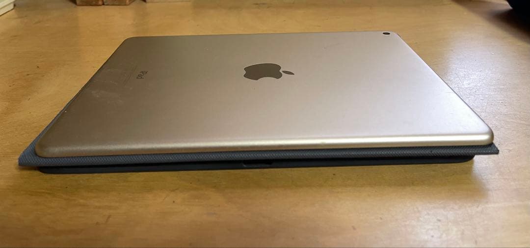 Apple iPad Air2 64GB Wi-Fiモデル