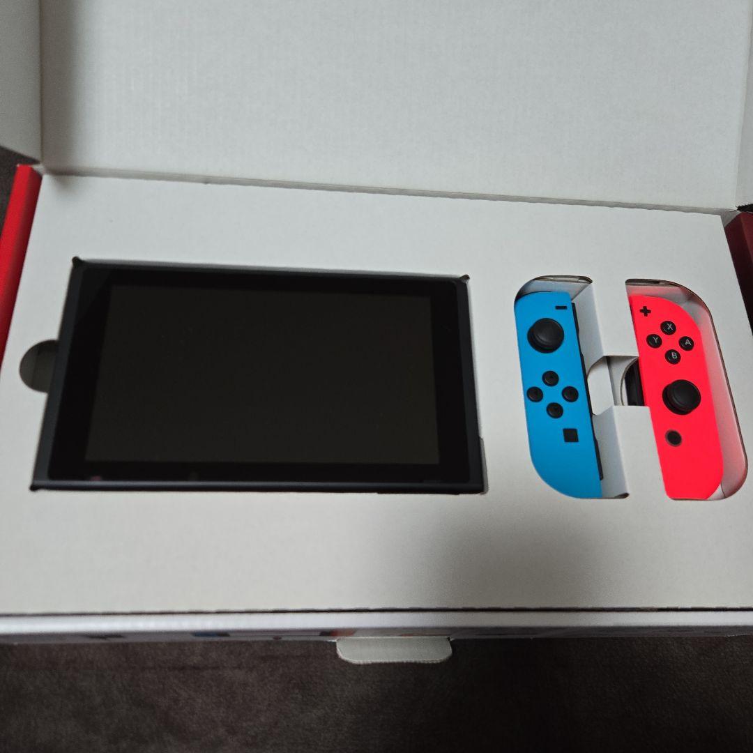 Nintendo Switch ネオンブルー/ネオンレッド　　プロコン付き