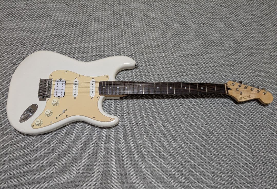 ギター Stratocaster with Alnico 2 & 3 pickups
