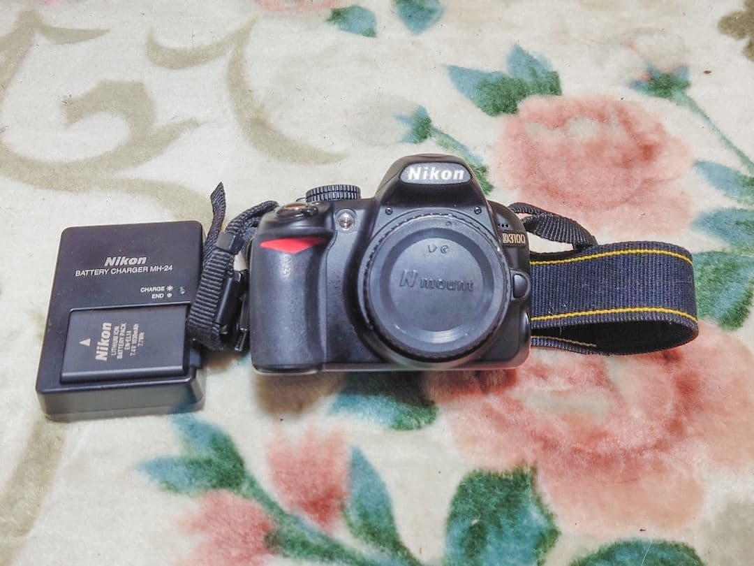 Nikon D3100 ボディ ブラック